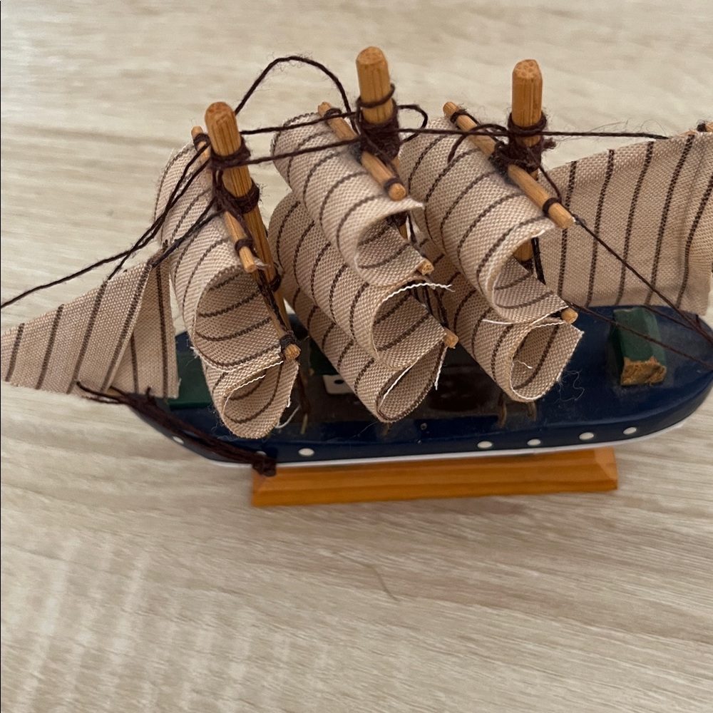 Nautical Model Ship with Striped Sails - Picture 3 of 3